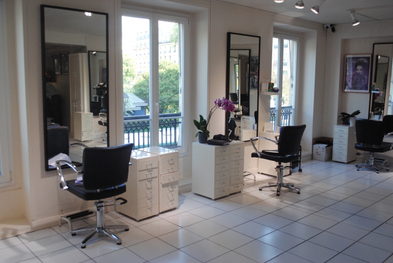 coiffure-OLLIOULES-min_floor-home-office-property-living-room-room-781228-pxhere.com